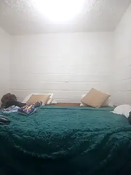 Camila-Valverde online show from February 10, 2026, 5:06 pm