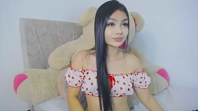 little emiily  online show from November 6, 2025, 12:39 pm