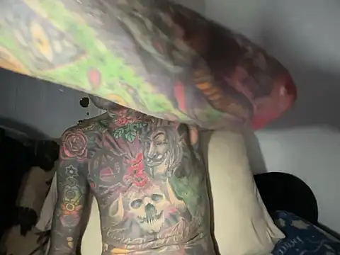 Snapshot of Dyskizly chatting on December 17, 2025, 9:04 am Dyskizly online show from December 17, 2025, 9:04 am