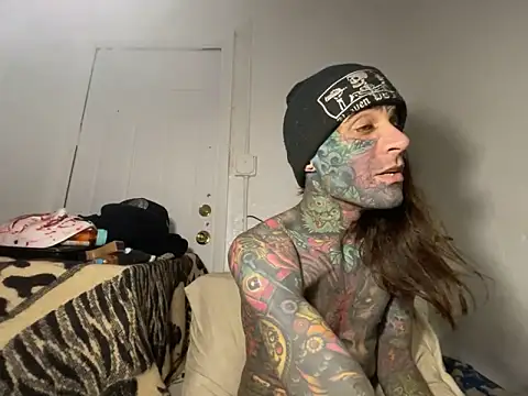 Snapshot of Dyskizly chatting on December 17, 2025, 9:10 pm Dyskizly online show from December 17, 2025, 9:10 pm