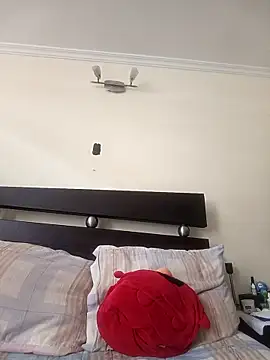 Snapshot of SofiBelluccix chatting on November 5, 2025, 3:23 pm SofiBelluccix online show from November 5, 2025, 3:23 pm