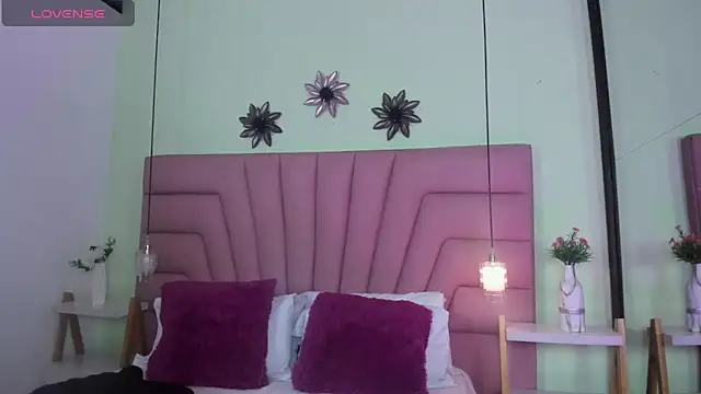 Kim Luna1 online show from May 16, 2026, 10:36 am