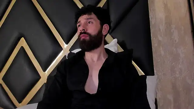 jackfoden01 online show from November 4, 2025, 3:38 am