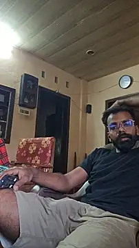 nithinrr online show from December 19, 2025, 2:40 am