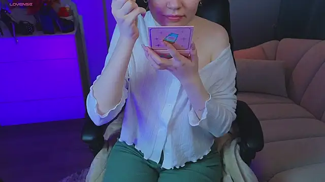 Snapshot of R_I_N_A chatting on February 5, 2026, 1:10 am R I N A online show from February 5, 2026, 1:10 am