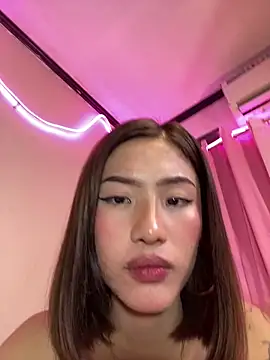 Snapshot of Hot_Amanda chatting on November 19, 2025, 9:37 pm Hot Amanda online show from November 19, 2025, 9:37 pm