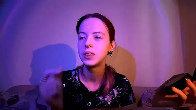 Snapshot of Ohishenisgo chatting on November 5, 2025, 8:14 am Ohishenisgo online show from November 5, 2025, 8:14 am