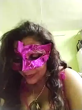 Snapshot of LOVE__RANI chatting on November 23, 2025, 2:28 pm LOVE RANI online show from November 23, 2025, 2:28 pm