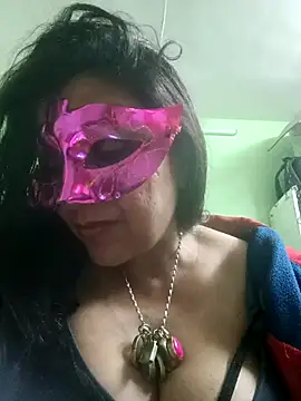 Snapshot of LOVE__RANI chatting on November 29, 2025, 8:23 pm LOVE RANI online show from November 29, 2025, 8:23 pm