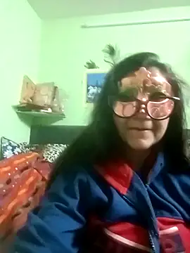 Snapshot of LOVE__RANI chatting on December 3, 2025, 6:17 pm LOVE RANI online show from December 3, 2025, 6:17 pm