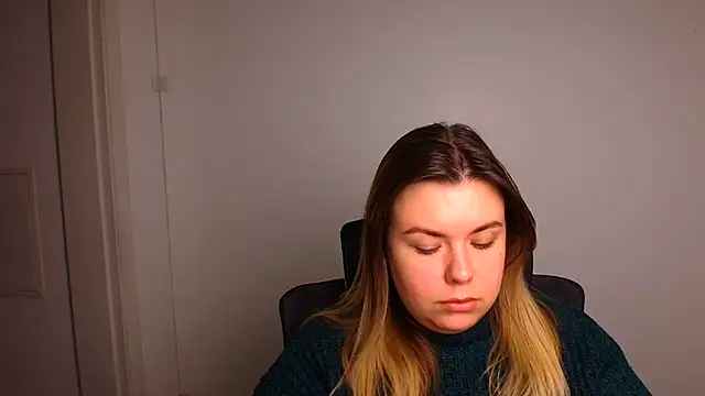 SusannaNight online show from November 18, 2025, 7:02 am