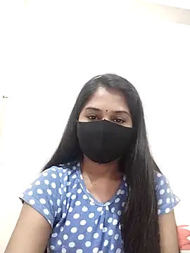 Green LaDY66 online show from November 22, 2025, 5:23 pm