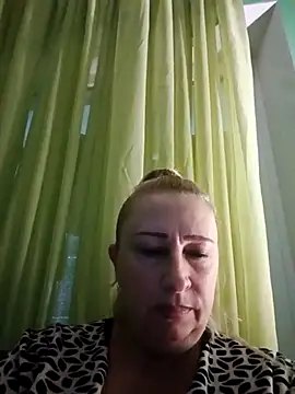 Esenia505 online show from November 3, 2025, 5:52 am