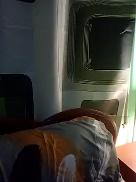 Esenia505 online show from November 26, 2025, 5:19 am