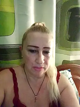 Esenia505 online show from December 17, 2025, 4:02 pm