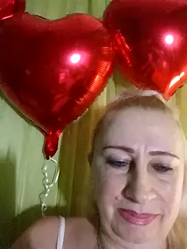 Esenia505 online show from February 17, 2026, 4:20 am