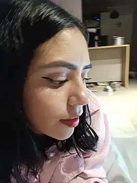 Sara-215 online show from March 10, 2026, 3:00 am