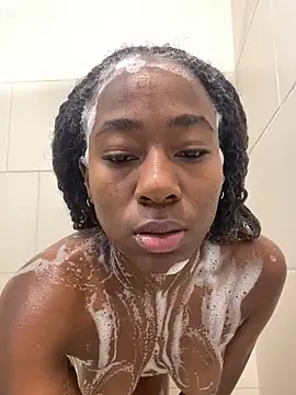 Snapshot of milarain chatting on November 18, 2025, 9:08 pm milarain online show from November 18, 2025, 9:08 pm