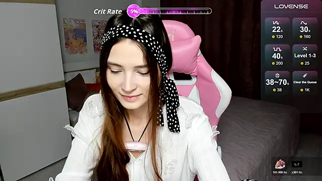 Snapshot of Hana_Flo_ chatting on December 3, 2025, 1:42 pm Hana Flo online show from December 3, 2025, 1:42 pm