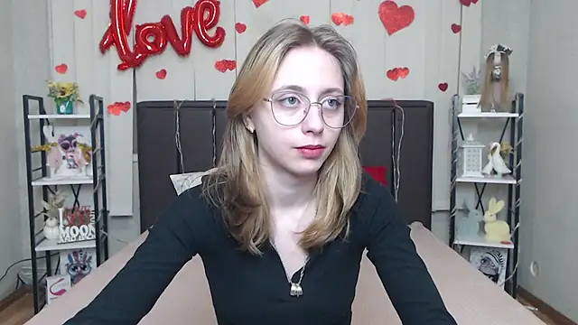 Snapshot of TracyLll chatting on February 20, 2026, 6:26 am TracyLll online show from February 20, 2026, 6:26 am