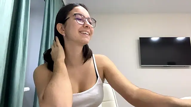 Allisgree online show from November 18, 2025, 8:30 am