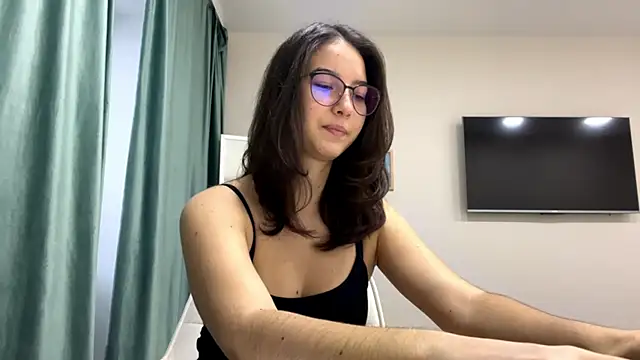 Allisgree online show from December 14, 2025, 7:58 am