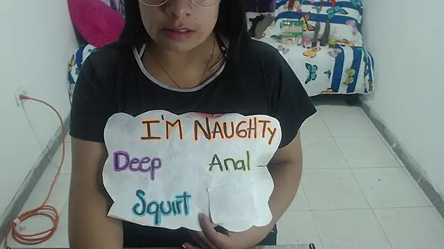 Alanafire online show from November 8, 2025, 12:27 pm