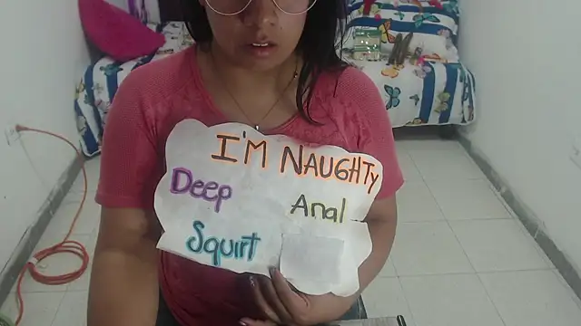 Alanafire online show from December 2, 2025, 3:51 pm