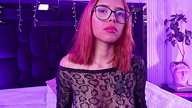 Snapshot of LilithLuxorr chatting on February 20, 2026, 1:55 pm LilithLuxorr online show from February 20, 2026, 1:55 pm