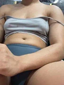 Snapshot of Heena_Sharma982 chatting on June 14, 2026, 7:27 pm Heena Sharma982 online show from June 14, 2026, 7:27 pm