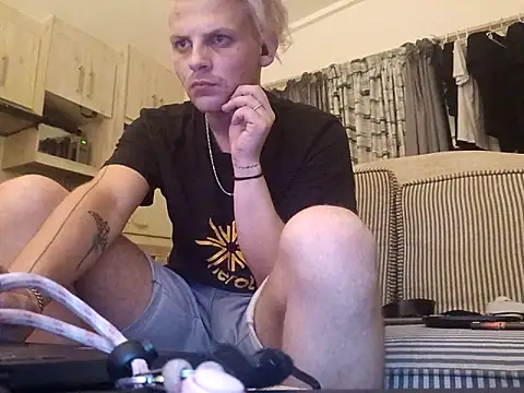 Snapshot of THOMMONSTER5299 chatting on February 5, 2026, 1:21 am THOMMONSTER5299 online show from February 5, 2026, 1:21 am