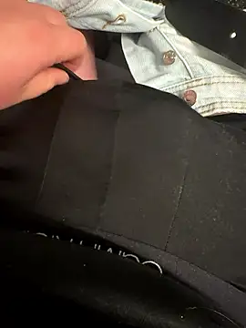 Snapshot of Hengst6969oo chatting on January 8, 2026, 2:41 pm Hengst6969oo online show from January 8, 2026, 2:41 pm