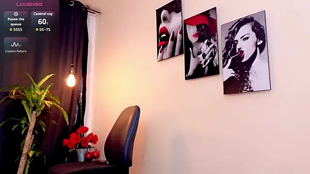 Snapshot of Flor_Gil chatting on November 27, 2025, 3:52 am Flor Gil online show from November 27, 2025, 3:52 am