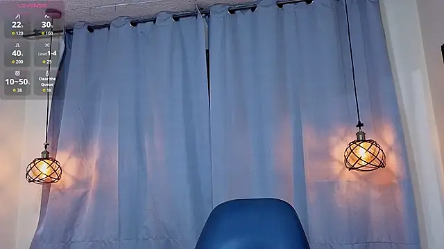 Snapshot of Flor_Gil chatting on February 11, 2026, 3:44 am Flor Gil online show from February 11, 2026, 3:44 am