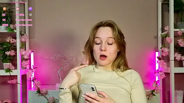 VanessaLightDiamond online show from February 12, 2026, 6:52 am