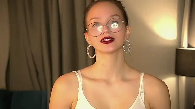 Snapshot of VetaManhardt chatting on November 11, 2025, 9:15 pm VetaManhardt online show from November 11, 2025, 9:15 pm