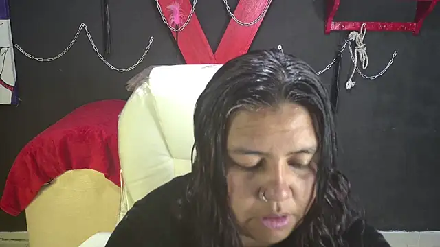 Snapshot of serenamystsh chatting on November 21, 2025, 11:47 pm serenamystsh online show from November 21, 2025, 11:47 pm