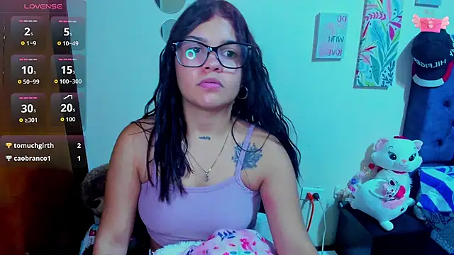 Snapshot of Emma_boo chatting on November 5, 2025, 2:55 am Emma boo online show from November 5, 2025, 2:55 am