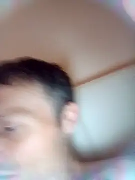 Snapshot of Caliguy36 chatting on November 17, 2025, 2:06 am Caliguy36 online show from November 17, 2025, 2:06 am