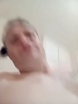 Snapshot of Caliguy36 chatting on November 24, 2025, 8:19 pm Caliguy36 online show from November 24, 2025, 8:19 pm