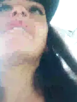 Snapshot of Moon_And_Sunn chatting on November 4, 2025, 6:40 pm Moon And Sunn online show from November 4, 2025, 6:40 pm