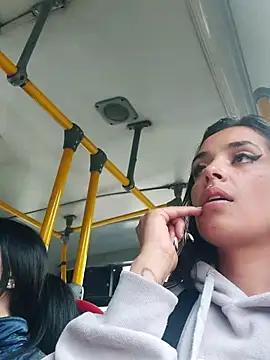 Snapshot of Moon_And_Sunn chatting on November 15, 2025, 2:13 pm Moon And Sunn online show from November 15, 2025, 2:13 pm