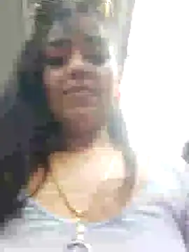 Snapshot of Moon_And_Sunn chatting on November 29, 2025, 1:52 am Moon And Sunn online show from November 29, 2025, 1:52 am