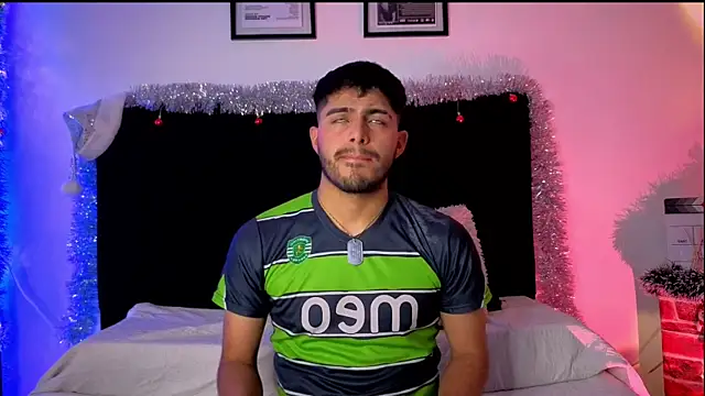 Snapshot of jaiden_thoner chatting on January 6, 2026, 10:19 am jaiden thoner online show from January 6, 2026, 10:19 am