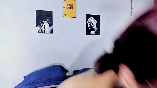 Snapshot of sexynova_93 chatting on January 8, 2026, 8:55 pm sexynova 93 online show from January 8, 2026, 8:55 pm