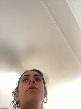 sabrinaneves online show from April 15, 2026, 2:46 pm