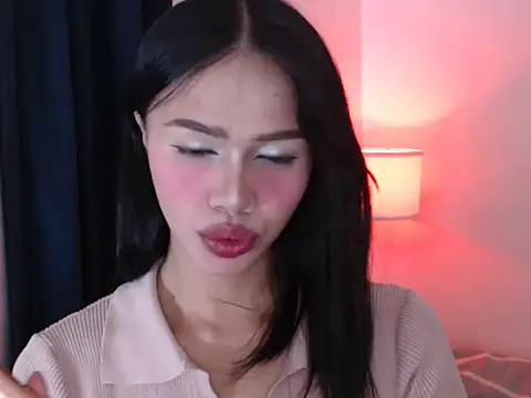 Snapshot of loveofparadise chatting on February 27, 2026, 7:25 pm loveofparadise online show from February 27, 2026, 7:25 pm