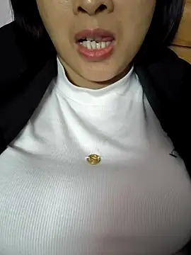 Agine222 online show from November 3, 2025, 1:29 am