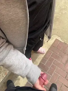 Teeny-Slut18 online show from May 16, 2026, 7:05 am