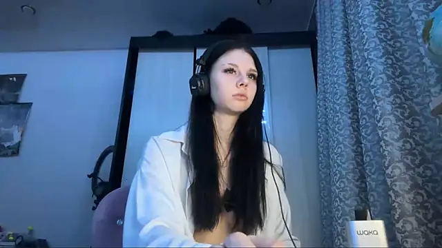 Snapshot of AnGallo chatting on December 16, 2025, 9:31 pm AnGallo online show from December 16, 2025, 9:31 pm